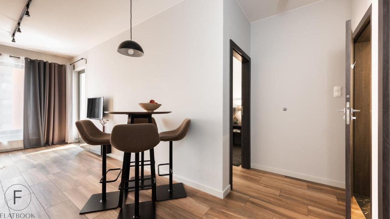 Flatbook - City Center Apartments Brabank With Parking Gdańsk Extérieur photo
