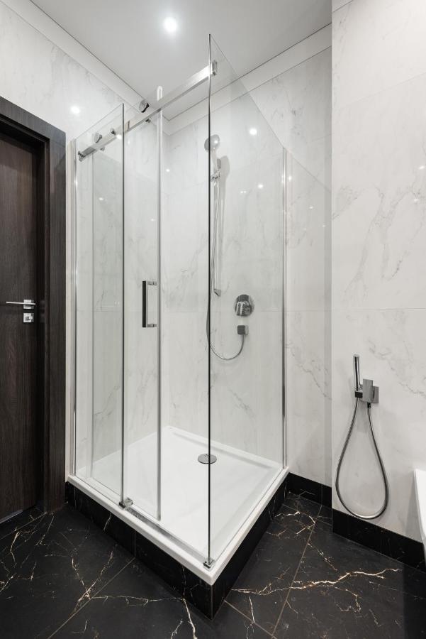 Flatbook - City Center Apartments Brabank With Parking Gdańsk Extérieur photo